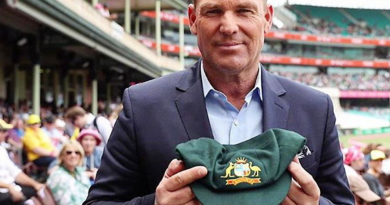 Spin legend Shane Warne Auction His Baggy Green Cap to Raise Funds for Australia Bushfire Victims