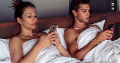 relationship affected by social media