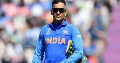 Dhoni is bowlers captain