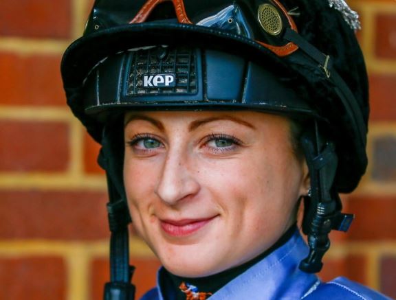 Saudi Arabia - Nicola Currie to be the first woman racer to participate in world's richest horse race, prize money Rs 143 crore