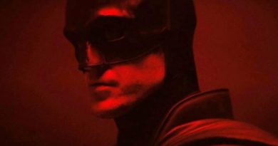 The Batman Director Matt Reeves reveals first look of Robert Pattinson in Batsuit