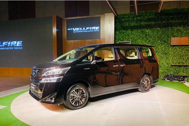 Toyota Vellfire Luxury MPV Launched In India Priced At ₹ 79.5 Lakh