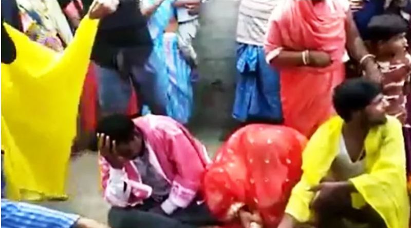 Catch-up marriage The young man was going to show the doctor, kidnapped and got married to the girl, See VIDEO