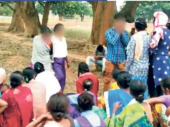 Chhattisgarh Panchayat's punishment to man who tried to rape only 2 slaps and touching victim's feet