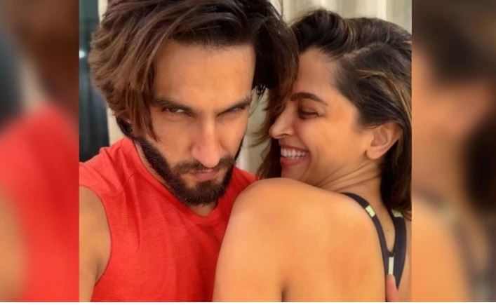 Ranveer Singh posts picture of his gym buddy Deepika padukone, goes