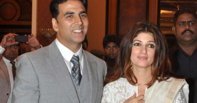 twinkle asked akshay if can really donate 25 corores