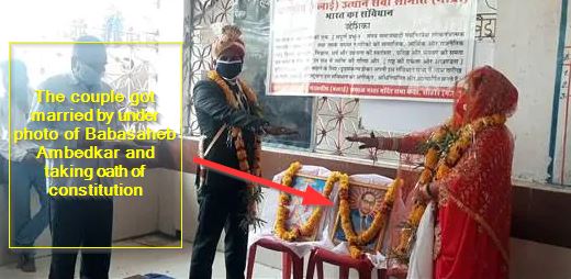 The couple got married by under photo of Babasaheb Ambedkar and taking oath of constitution