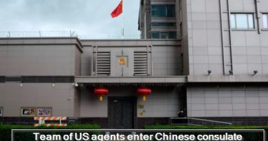 Team of US agents enter Chinese consulate compound in Houston after deadline for closure passes