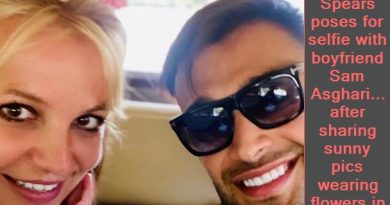 -Britney Spears poses for selfie with boyfriend Sam Asghari after sharing pics wi