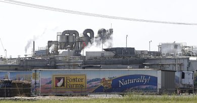 Foster Farms, located in Livingston, southwest of San Francisco, has 48 hours to close its doors, following an order from the Merced County Health Department issued on Thursday