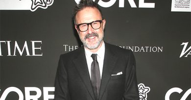 David Arquette Reveals How He Lost 50 Pounds Training For Wrestling Return: ‘No Carbs’ & More