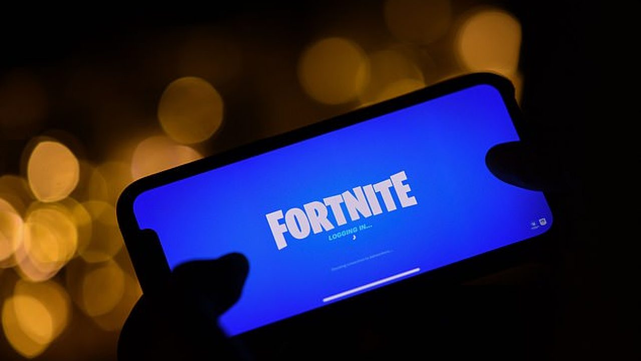 Epic Games Warns Users Who Sign In With Apple Id Accounts Will Be Blocked By The Tech Giant The State