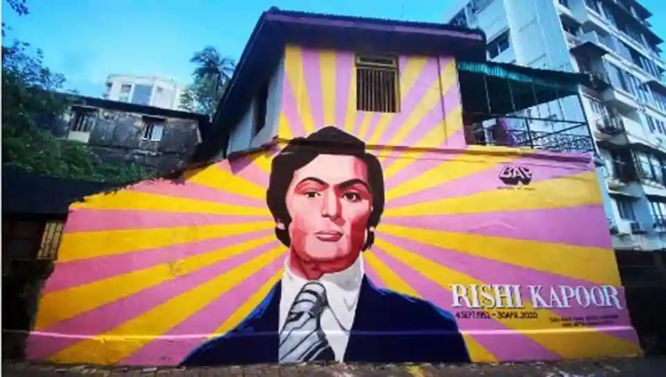 Farhan Akhtar shares a stunning street art tribute to late Rishi Kapoor: ‘Absolutely love this’