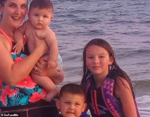Mother and four children killed in horror crash with a semi-trailer