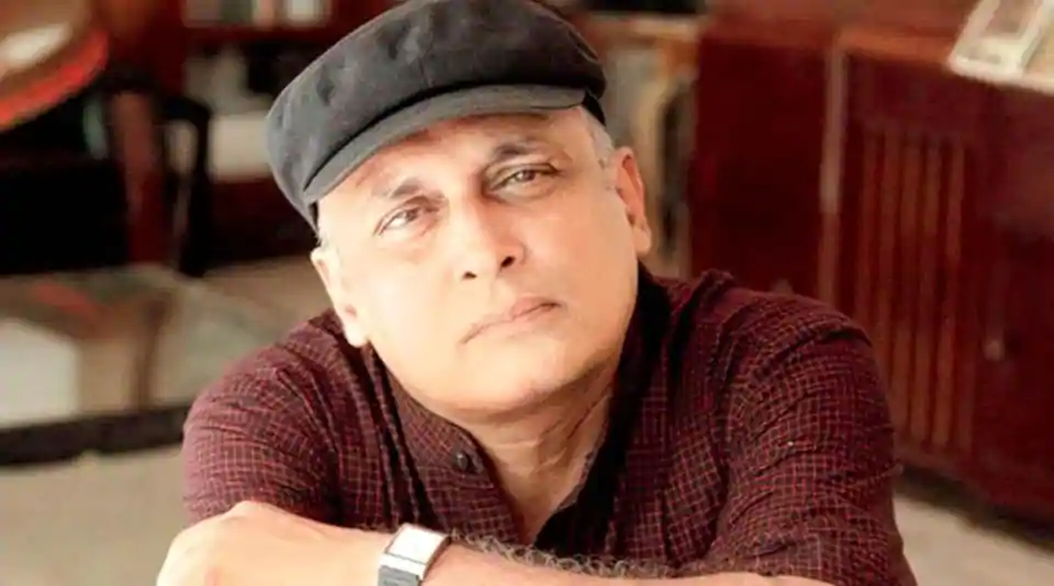Piyush Mishra has spoken about how Bollywood treats outsiders.