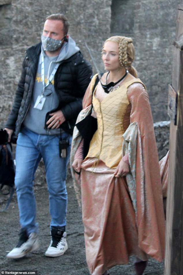 The Last Duel Star Jodie Comer Wears A Face Visor On Set With Matt Damon In Ireland The State