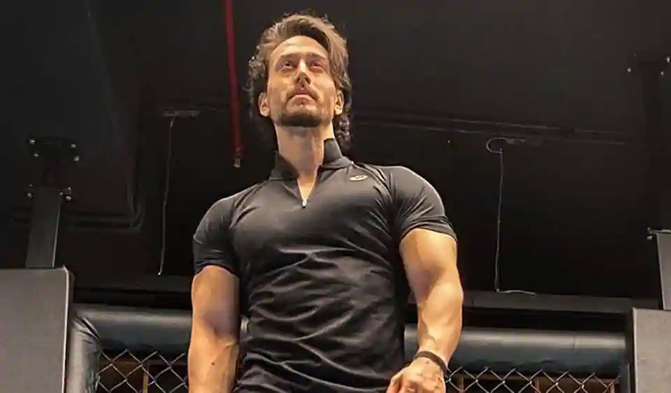 Tiger Shroff shares video of jaw-dropping stunt, says ‘feels good to fly again after injury’. Watch