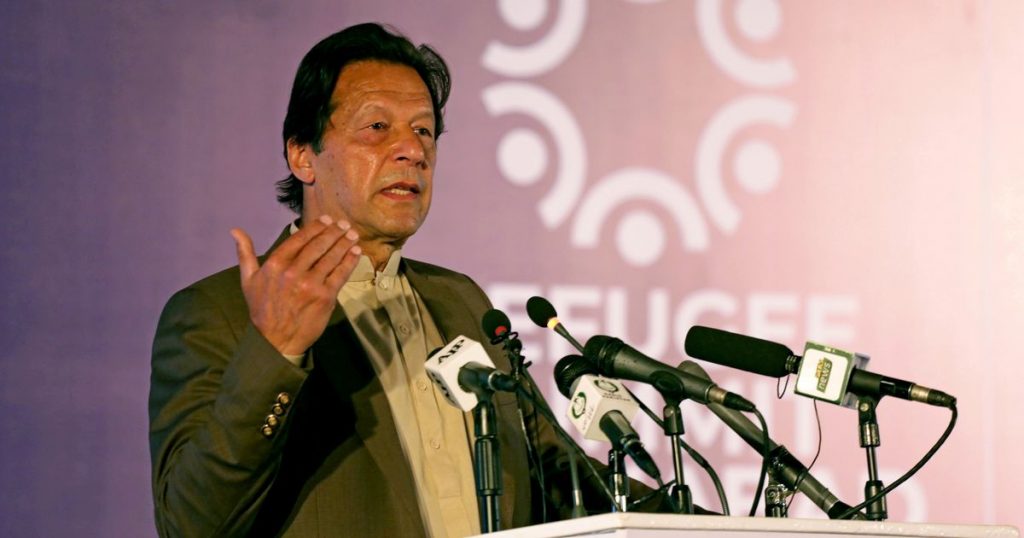 Pakistan Prime Minister Takes Baffling Swipe At Man Utd Captain Harry