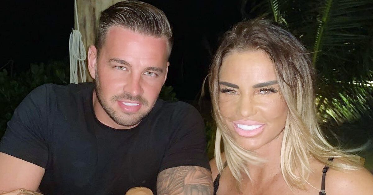 Katie Price shares graphic images of injured feet after Maldives snorkeling trip