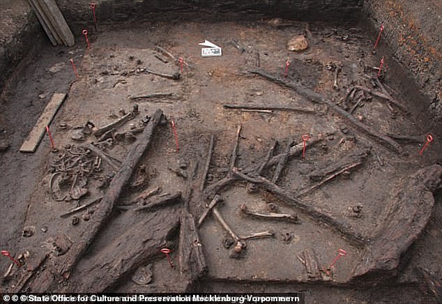 Battle of Tollense Valley 4,250 years ago was a massacre of 1,400 Bronze Age merchants 
