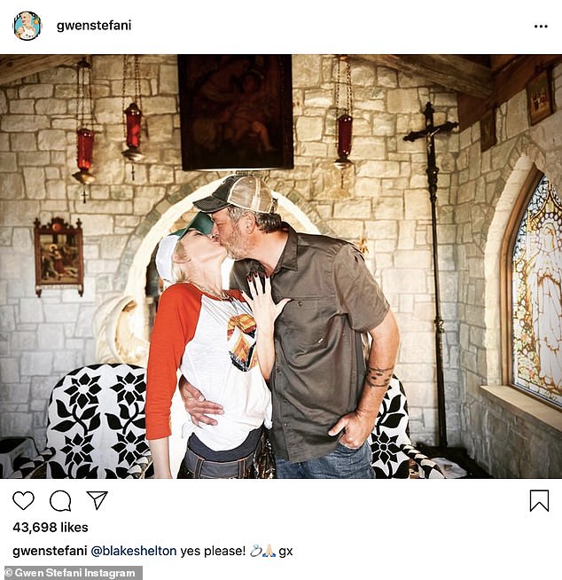 Gwen Stefani and Blake Shelton are engaged! The pop star and country crooner are set to wed