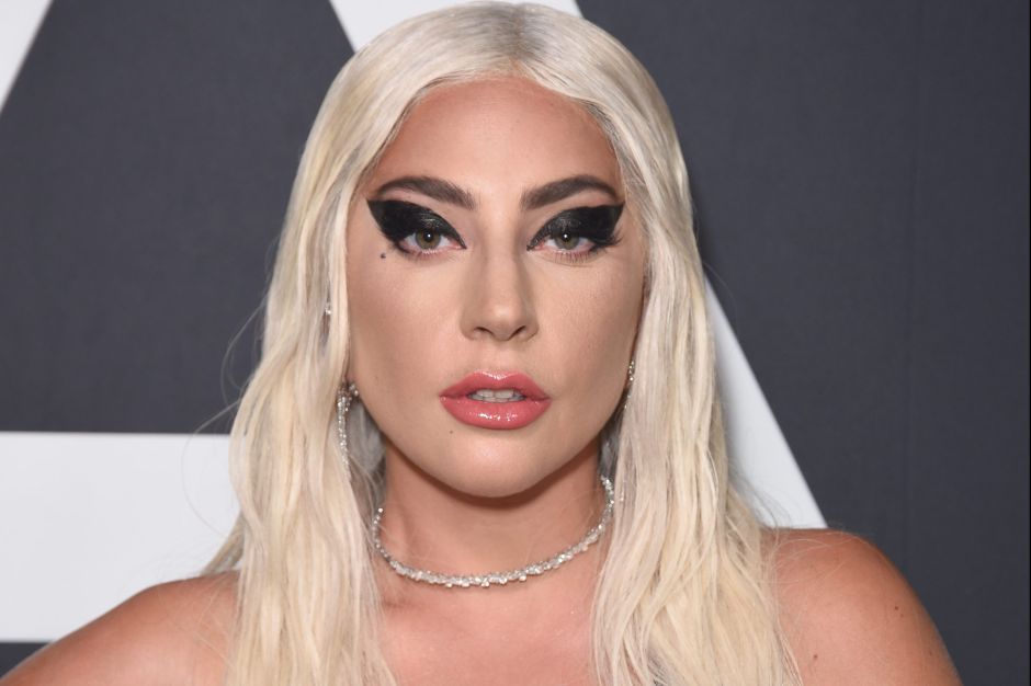 Lady Gaga wears a sexy sports outfit and reminds her fans how to vote | The opinion