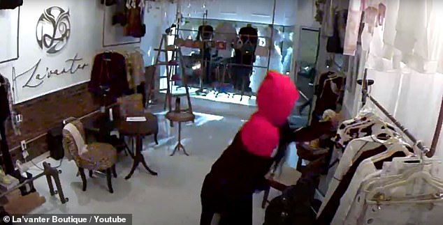 Looters clean out entire black-owned boutique in less than one minute in Philadelphia