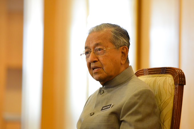 Muslims have ‘right to kill millions of French’, says Malaysian ex-PM; Twitter deletes tweet
