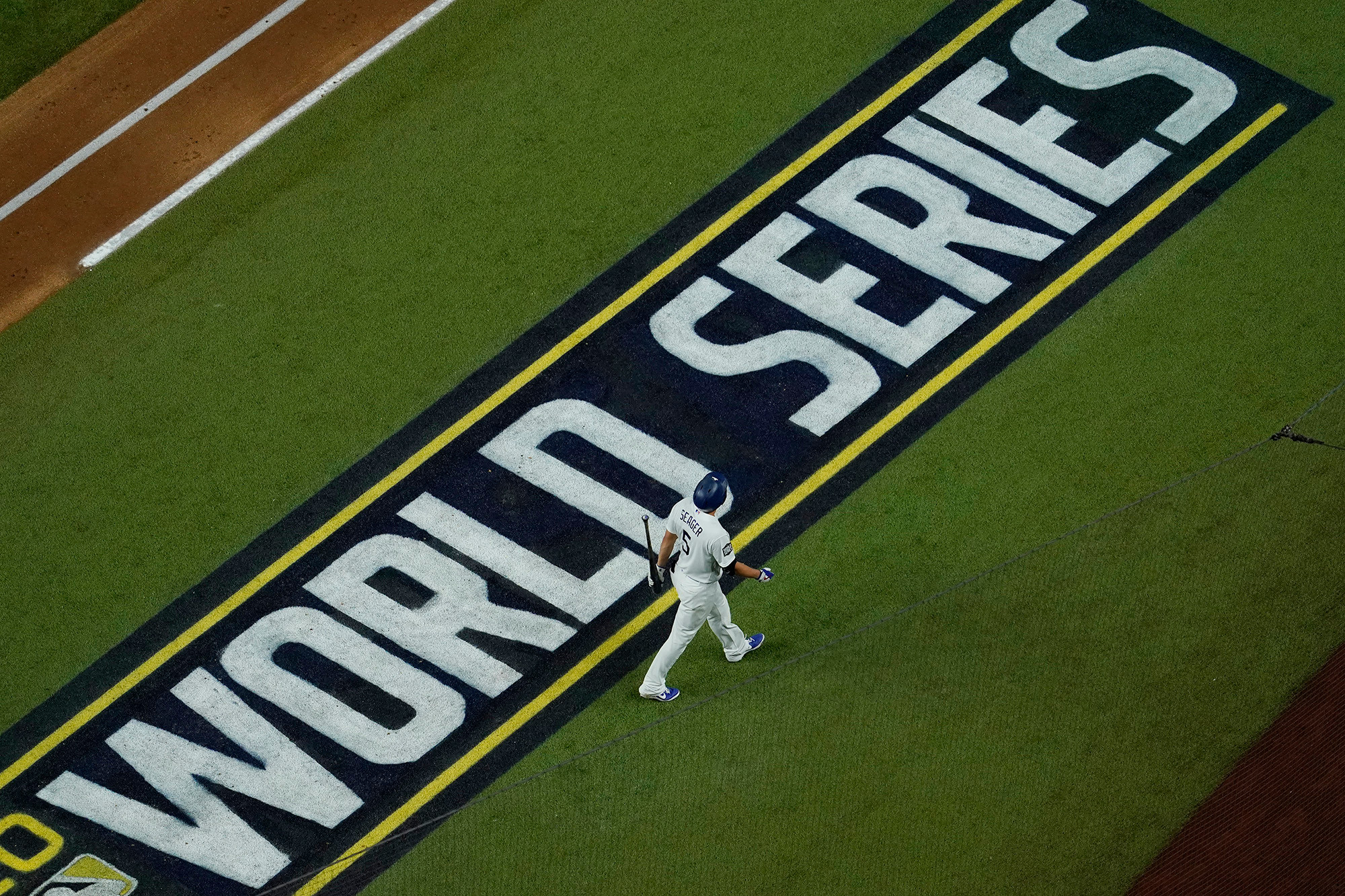 World Series ratings at record low for second straight game The State