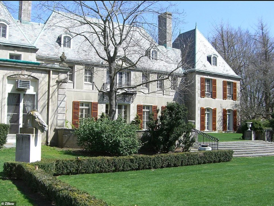 Champ Soleil is located on Bellevue Avenue in Newport Beach, Rhode Island, which emerged as a popular summer escape and getaway for America's former elite