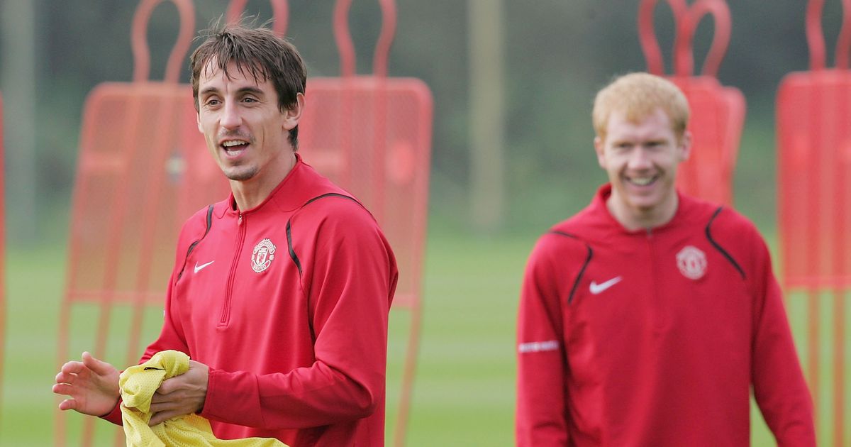 Gary Neville and Paul Scholes unable to agree over Man Utd’s best team