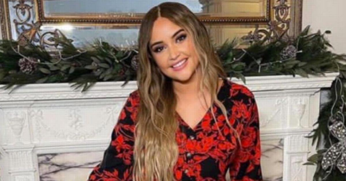 Jacqueline Jossa slams troll who told her she sells ‘terrible s***’ clothes