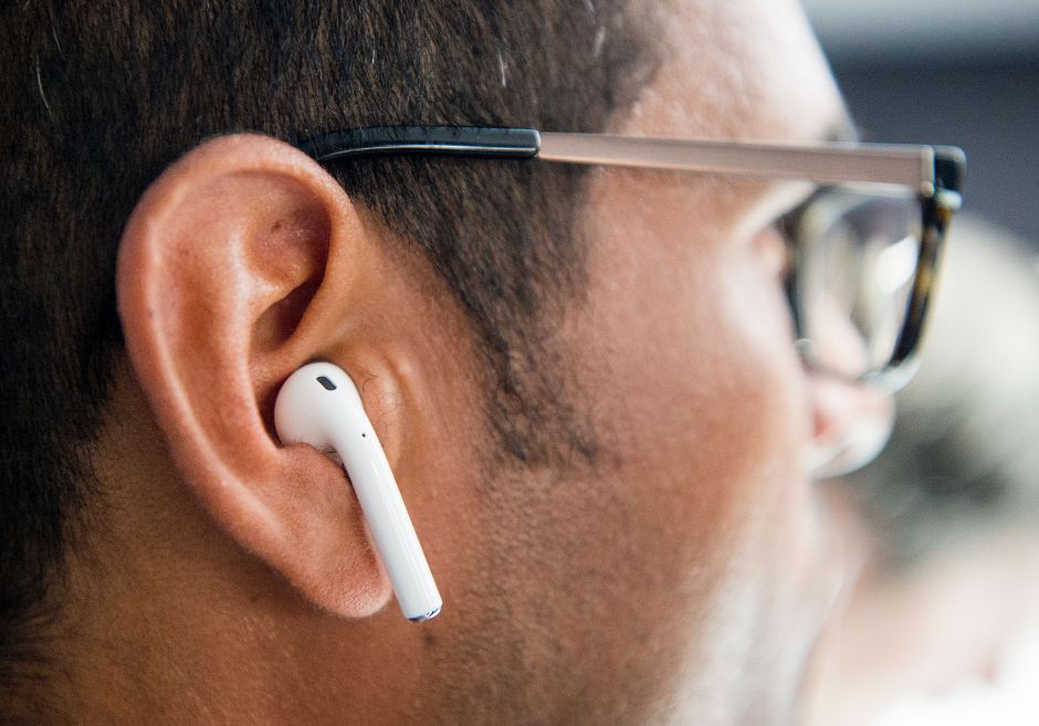 Apple will replace free AirPods Pro that have sound problems | The NY