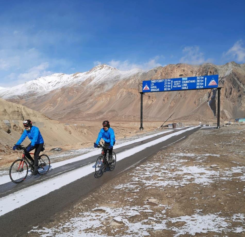 Army officer, fellow set record by pedalling across Himalayas