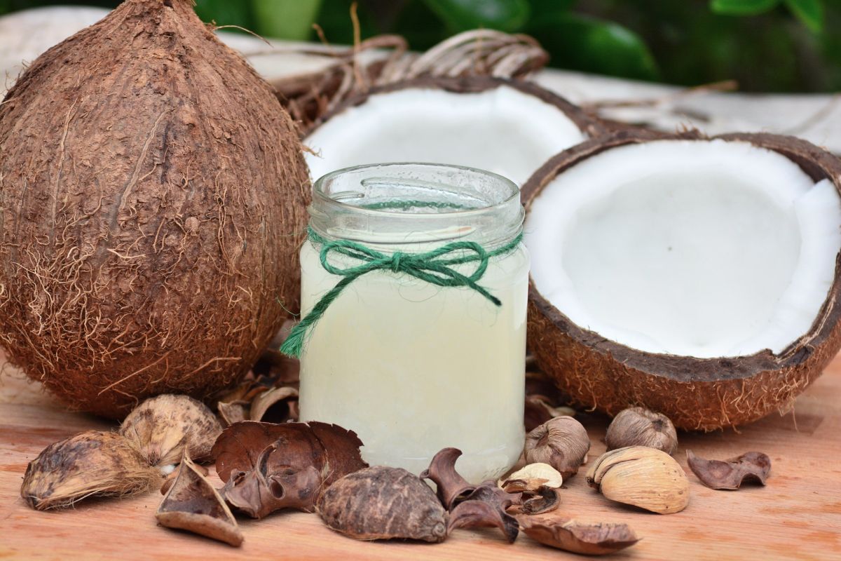 Can Coconut Oil Benefit Weight Loss? Find out what the experts say