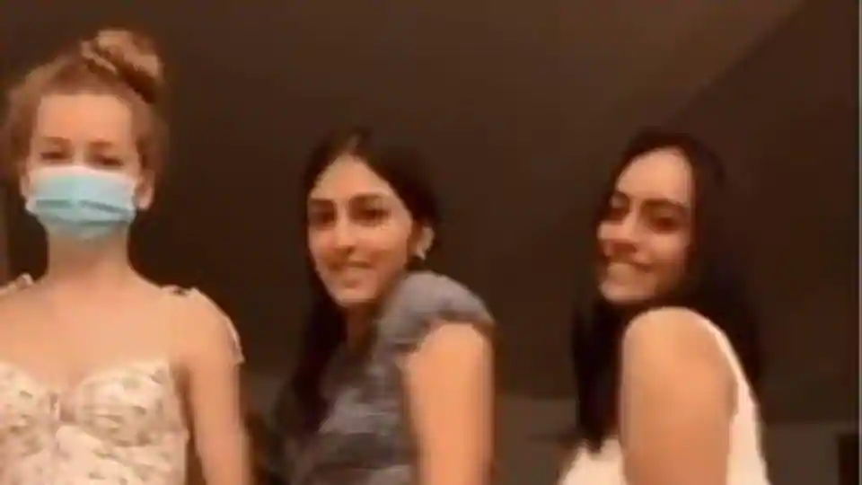 Kajol’s daughter Nysa Devgan recreates viral TikTok dance with friends. Watch video here