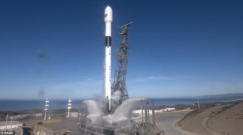 SpaceX Falcon 9 rocket launches satellite which will measure sea level rise over the next 30 years
