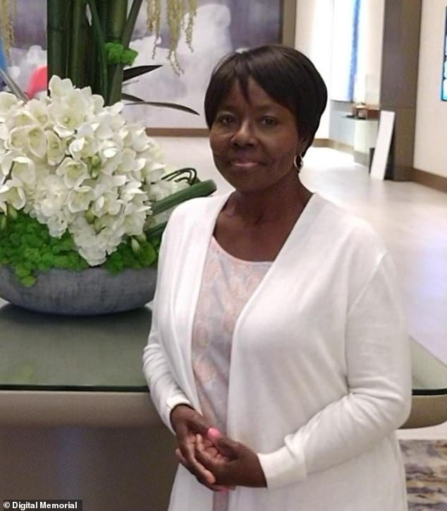 Texas nurse, 70, who came out of retirement to help students during the pandemic dies from COVID-19
