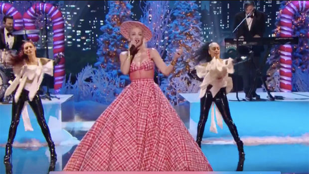 Gwen Stefani Stuns In Plaid Crop Top & Skirt For ‘Christmas In Rockefeller Center’ Performance