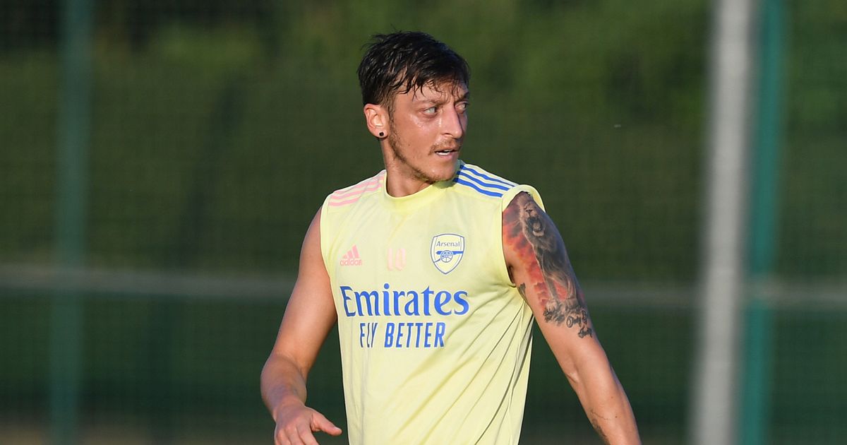 Arsenal transfer round-up: Mesut Ozil poised for January exit