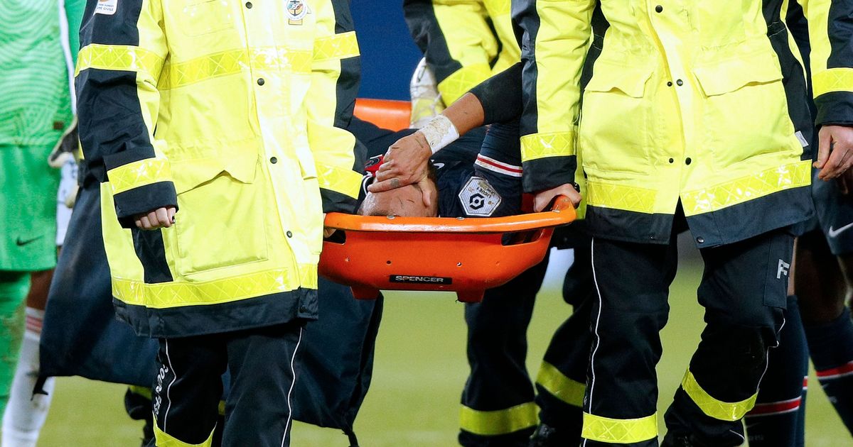 Neymar’s suspected broken ankle latest as PSG boss Thomas Tuchel provides update