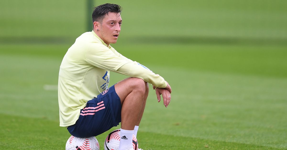 Arteta’s Arsenal problems laid bare after Redknapp’s ‘bored’ Mesut Ozil claim