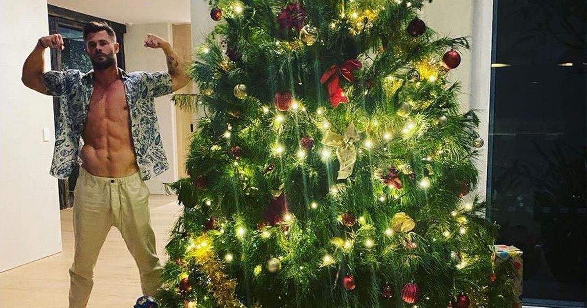 Chris Hemsworth becomes the butt of jokes as family celebrate Xmas in Australia