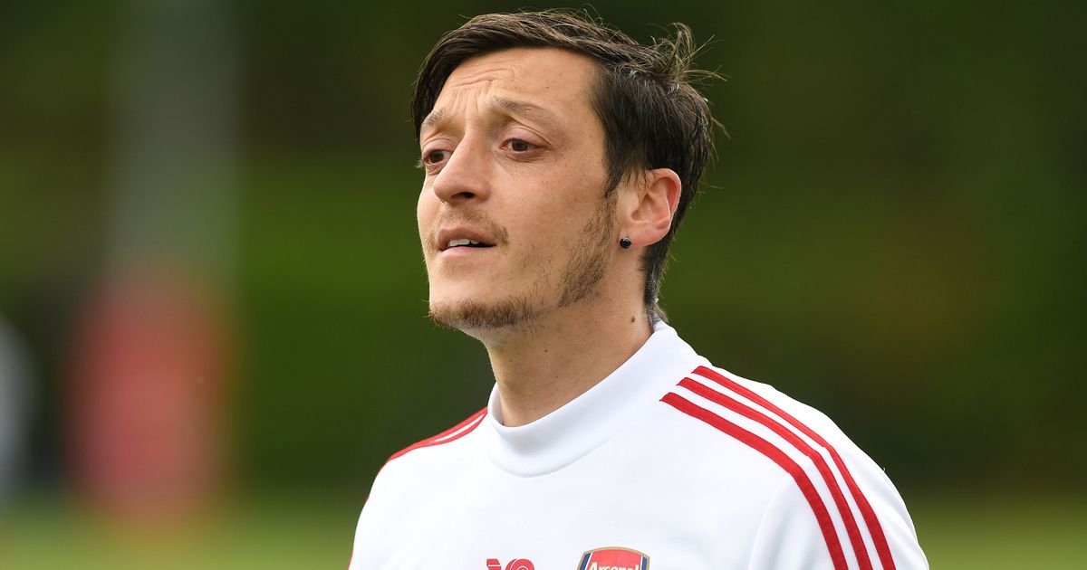 Mesut Ozil sends message to Arsenal teammates after victory over Chelsea
