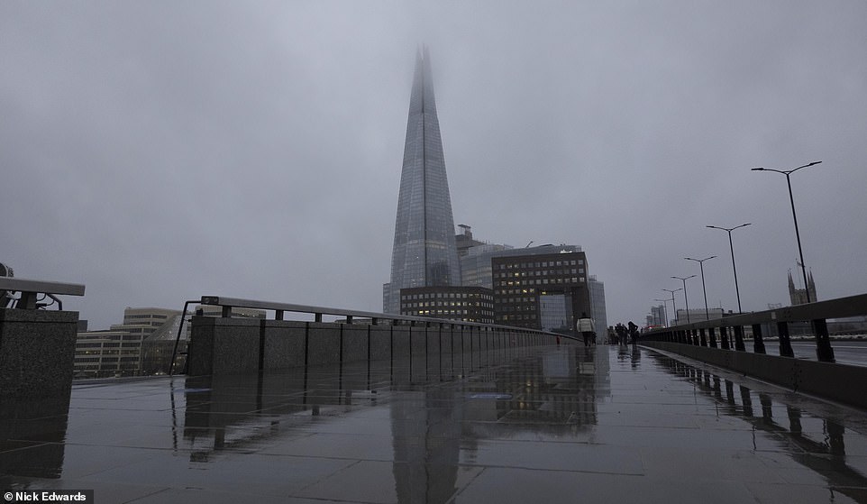 Apocalyptic London: Capital’s streets and stations empty in Tier 4 ghost town