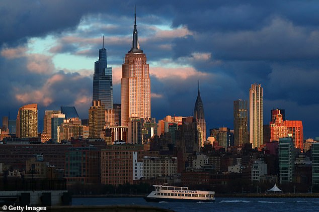 Bomb threat reported at Empire State Building in NYC as police investigate 