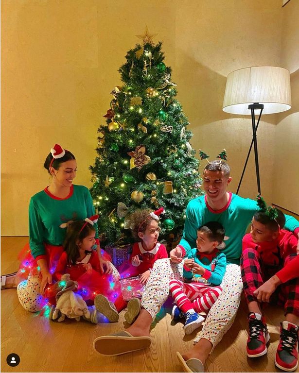 Ronaldo with his family at Christmas