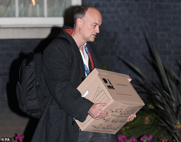 Dominic Cummings received No10 pay rise of at least £40,000 this year