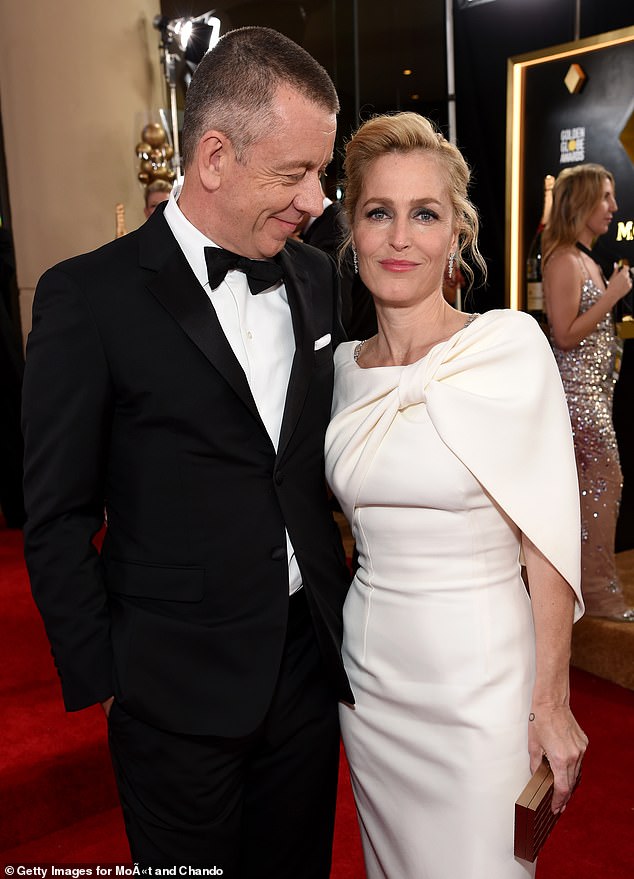 Actress Gillian Anderson and writer Peter Morgan, who worked together on the much discussed latest season of The Crown, have decided to split, amicably, after four years together