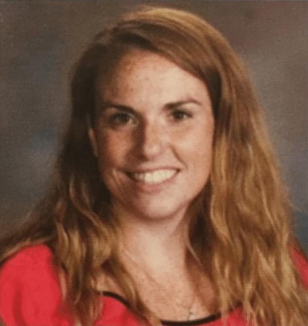 Illinois teacher could face prison for ‘kissing and inappropriately touching’ teen boy student